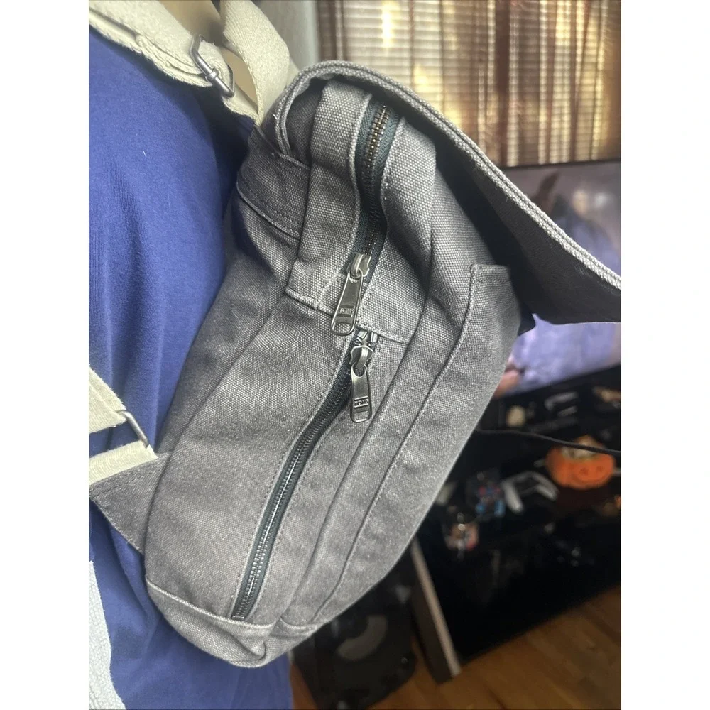Toms Trekker Excursion Canvas Backpack Grey W/White Straps Button/Zipper Adjust